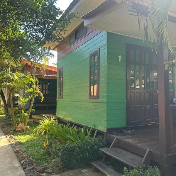 DD Beach Houses, khách sạn ở Phra Ae beach