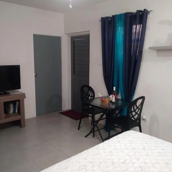 C'VAR Residential Vacation Apartment Rentals, Hotel in Saint Michael