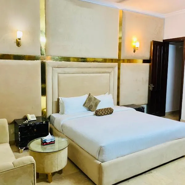 Royal Luxus Guest House, Hotel in Islamabad