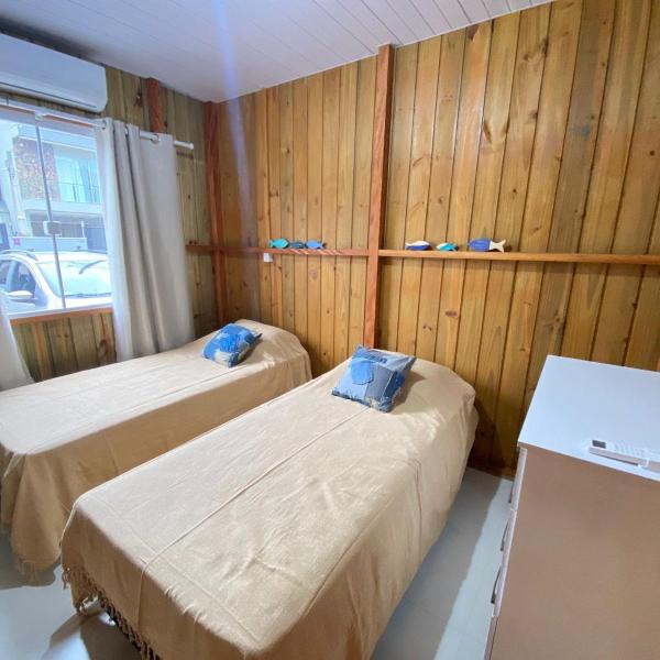 Casa de Madera 01 MARISCAL a 400 m da praia 2 quartos 1 banheiros - Foto 2