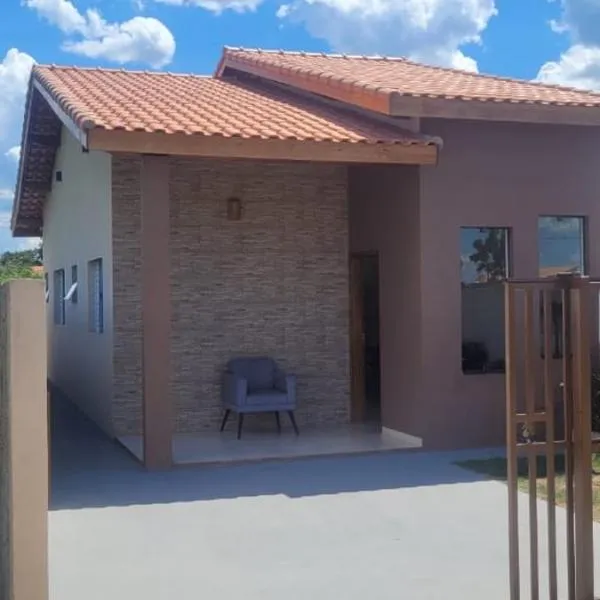 Montebelle casa2, hotel di Porangaba