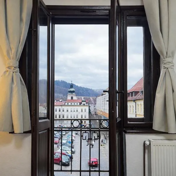 Symbiola Automat Apartments, hotel di Decin