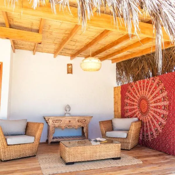 Olas y Arena – hotel w mieście Vichayito