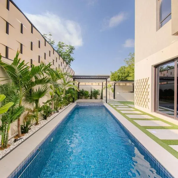 3BR Private Pool Villa in Sharjah - Bali Inspired - BBQ Pit - 3WC, hotel em Sharjah