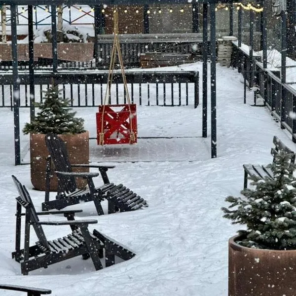 Bakuriani Mgzavrebi Block 9 Apartments, hotel in Bakoerjani