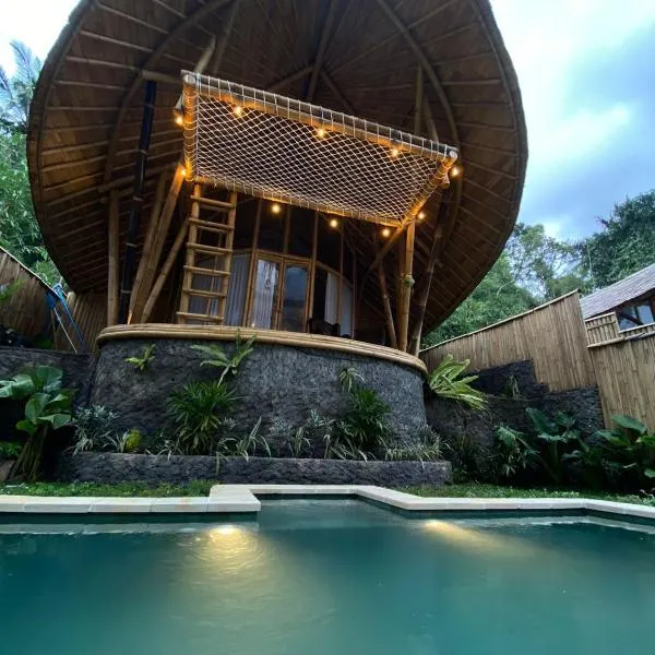 Hidden Bamboo Village, hotel in Selat