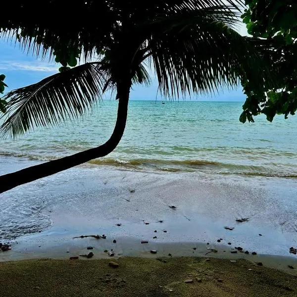 Vila Iemanjá, готель у місті Кумурушатіба