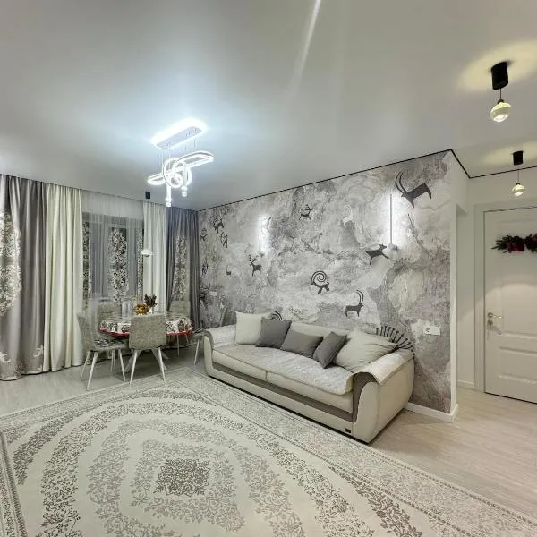 Karakol 'Ethno' Apartment, hotel in Karakol