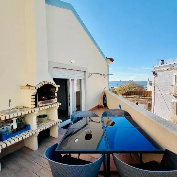 Tree House III, hotel in Setúbal