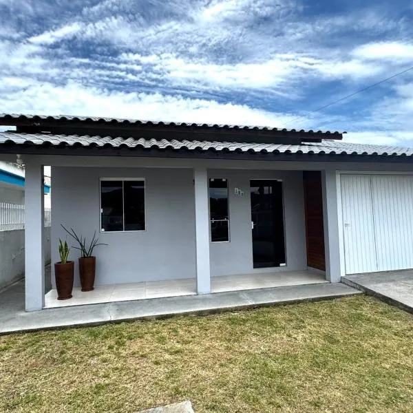 Casa em Imbituba SC, perto das Praias e Lagoa, hotel sa Imbituba