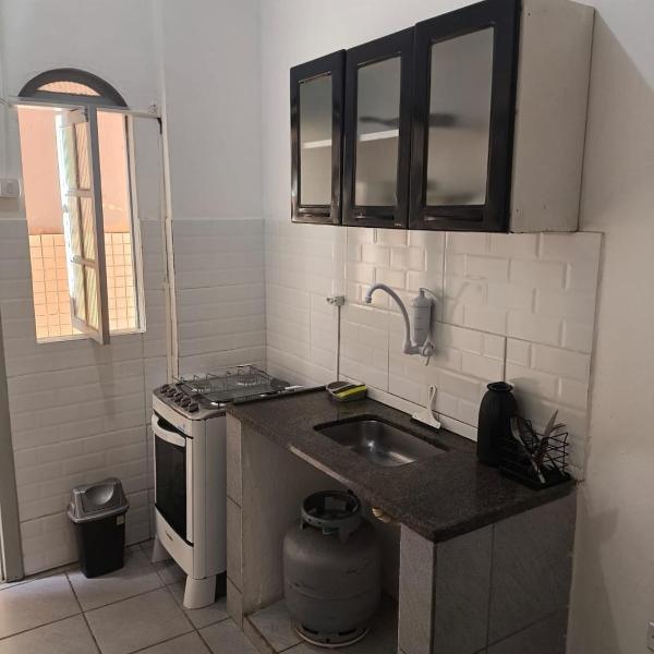 Apto térreo de um quarto com varanda, 550m da Praia de Itaparica - Foto 5