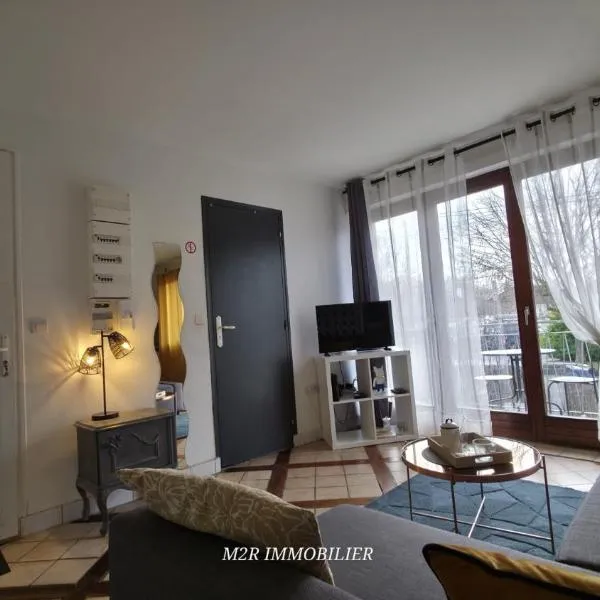 Beau appartement près de la nature entre Disney et Paris, hotel i Noisy-le-Grand