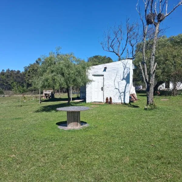 Casita de Campo - Chacra Lavanda, Hotel in Salto