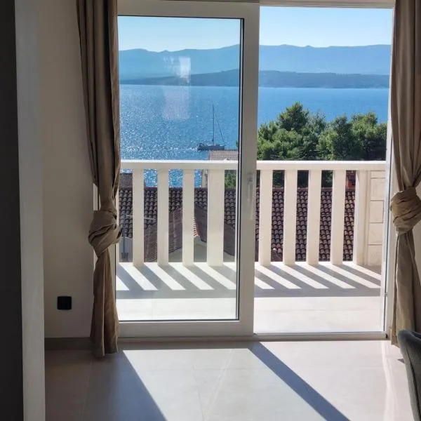 Villa Mila, hotel i Bol