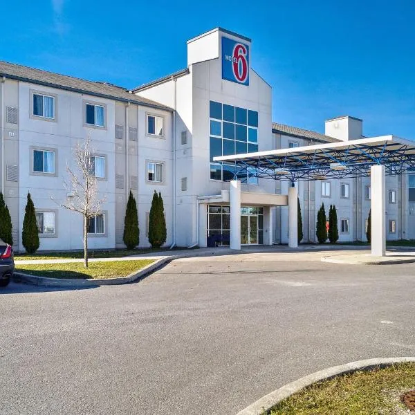 Motel 6-Peterborough, ON, hotell i Harwood