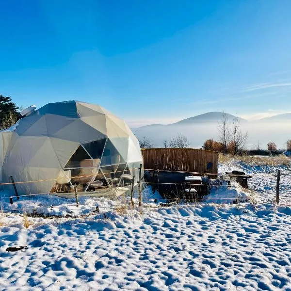Glamping Hohe Wand - Kuppelzelt "Bergblick2 mit Sternenfenster, hotel a Maiersdorf