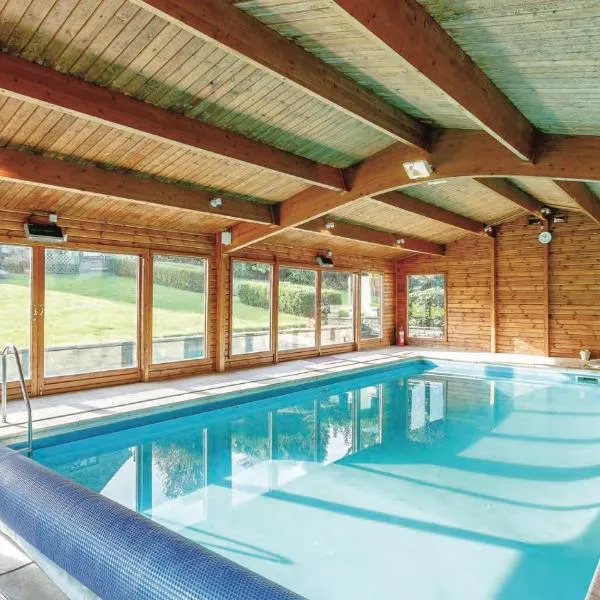 Rural Retreat with Hot Tub, Fire Pit & Games Room, hotel in Sheffield
