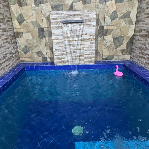 Casa com piscina em Franco da Rocha