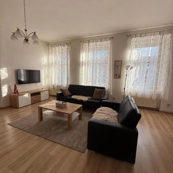 Apartmán Masarykovo náměstí v centru Děčína, hotel sa Děčín