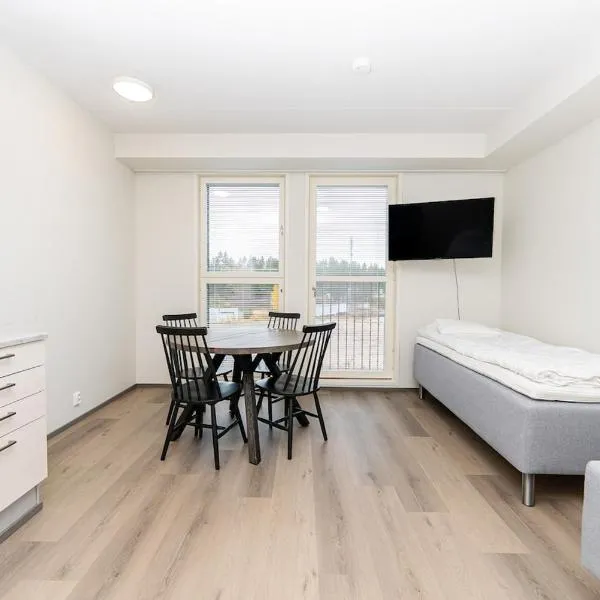 Cozy apartment for three by the ski trails, hotel v destinaci Sotkamo