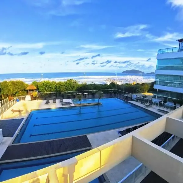 Costão do Santinho Penthouse - com acesso ao mar!، فندق في فلوريانوبوليس