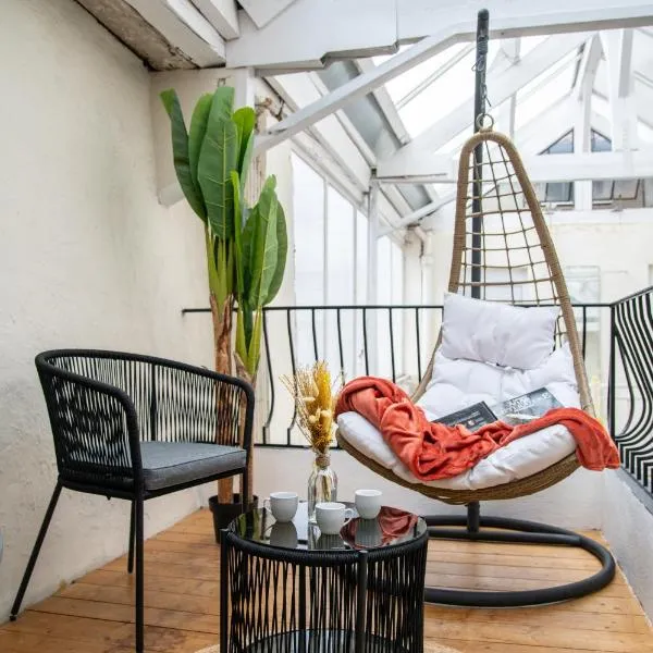 Loft Art Déco Terrasse Verrière Clim Lit king size, hôtel à Digne-Les-Bains