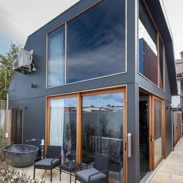 Hobart Retreats - Sanctuary and Haven, hotel i Hobart