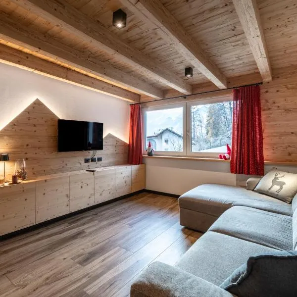 - Punta Penia - Canazei center app, hotel din Canazei