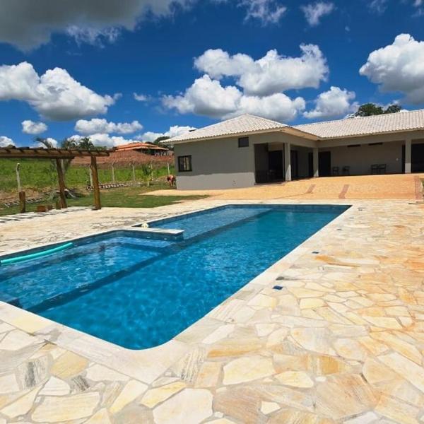 Casa de campo Vinhático 3 suites c piscina 10x5 c hidromassagem 4000 mts de terreno