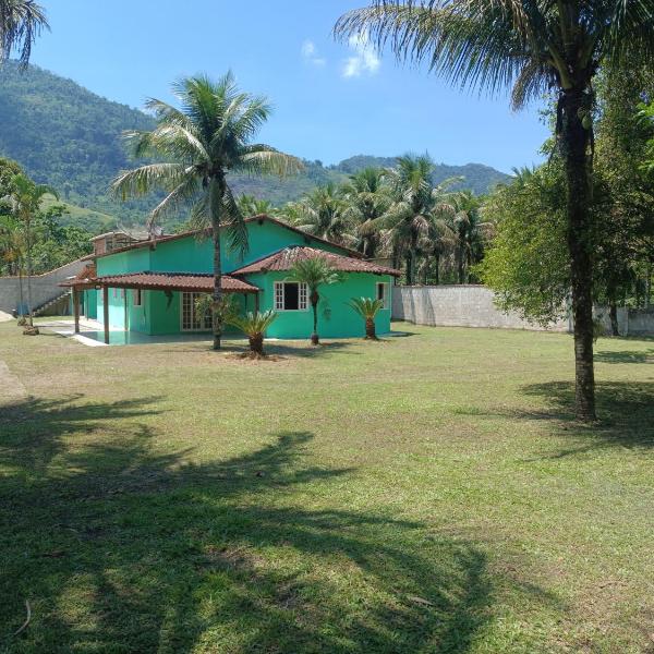A Melhor Chácara com Piscina, Próxima à Praia!