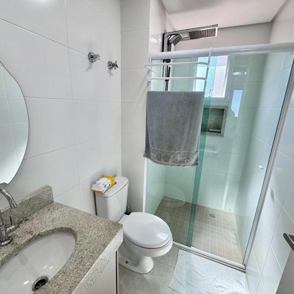 Aconchego do Caiçara Frente Mar Vista Mar Pé na Areia Wi-Fi Varanda Gourmet Cozinha Completa 2 Banheiros 1 Vaga Garagem Apto Novo Perto Feirinha do Caiçara - Foto 3