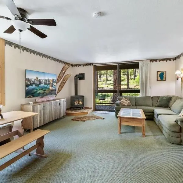 Northstar Studio near village and slopes, hotel en Truckee