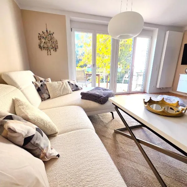 Jeanys Walhalla Suite in Donaustauf 11 km von Regensburg am Donauradweg, hotel u gradu Donauštauf
