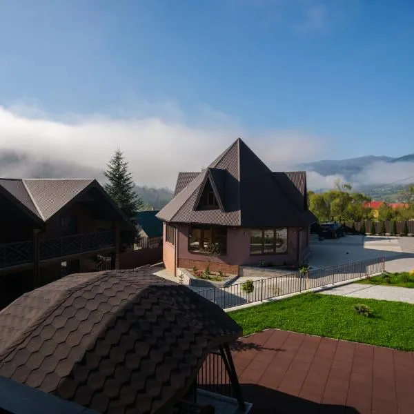Шепіт Карпат, hotel i Yasinia