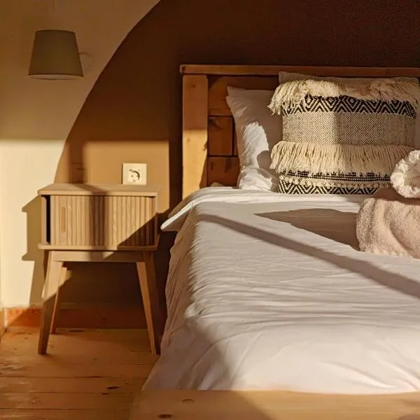 DESERT Ezuz, hotel in ‘Ezuz