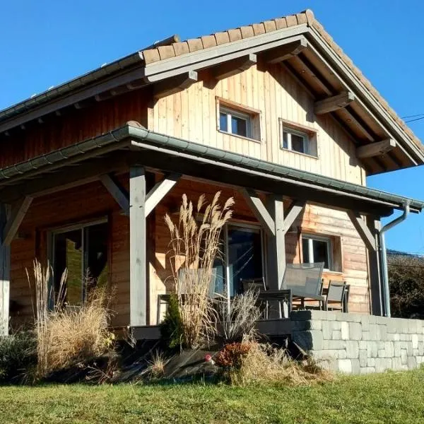Superbe Chalet Neuf, hótel í Cornimont