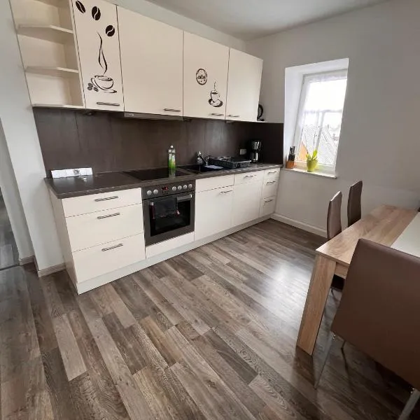 Ferienwohnung Unger, hotelli Großhartmannsdorfissa