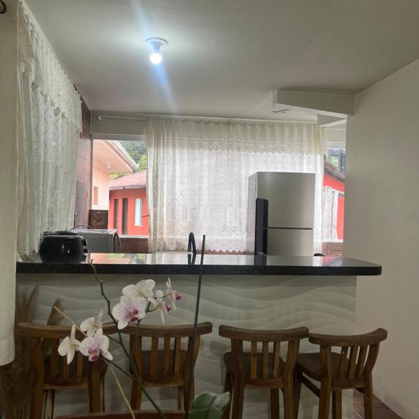 Casa Barra da Lagoa próxima ao canal e praia
