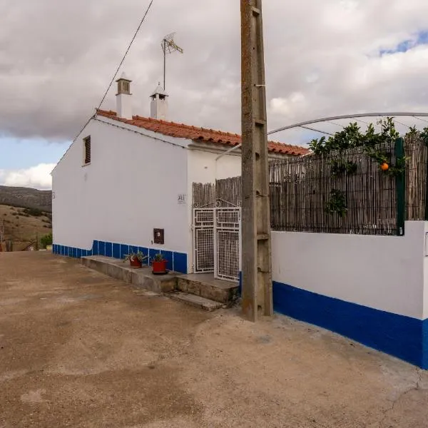 Cantinho Alentejano-Rua das Hortas, Corte Pao e Agua, hotel in Mértola