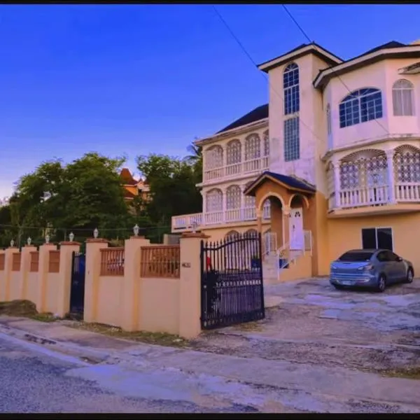 Marshan villa, hotel in Montego Bay