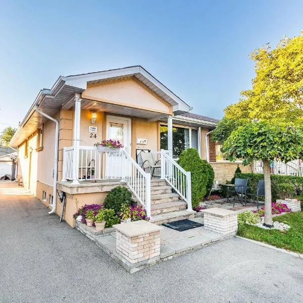 Entire Basement Apartment, Hotel in Toronto