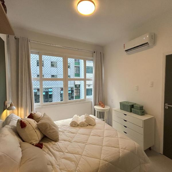 Steps from Copacabana Beach -300 meters from the beach - Foto 2