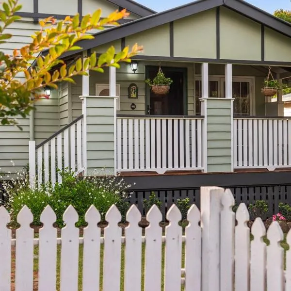 Clark Cottage โรงแรมในทูวูมบา