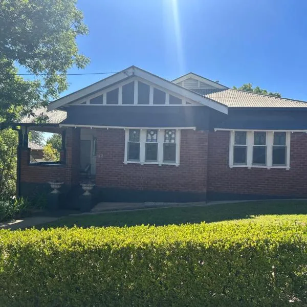 Black Range Cottage Cowra, Hotel in Cowra