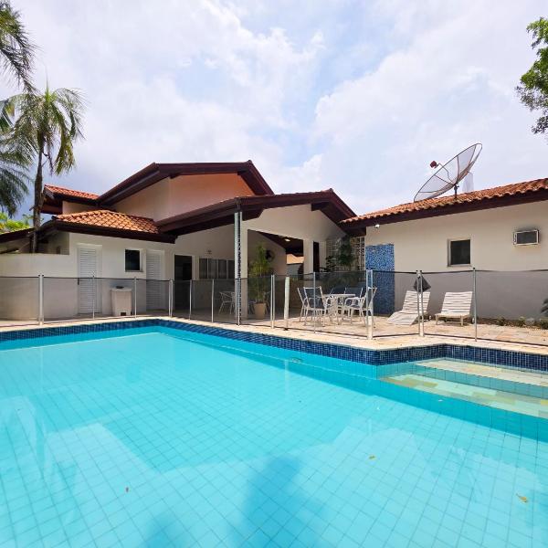 Casa p/ 14, piscina e churrasqueira 10min da praia