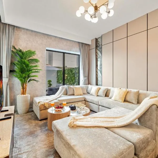 Desert Key - Large Family Villas Near Ferrari World & Yas Mall, hotel v destinaci Abu Dhabi
