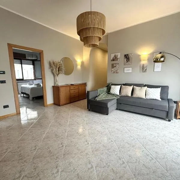 AtticoVistaMare-PrimeLocation-2Bedr-2Bath-Parking-GrandiSpazi-PosizioneFantastica, hotel v Rimini