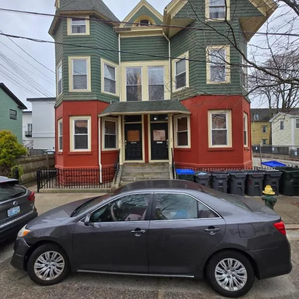 Federal Hill Suites and Rooms, hótel í Providence