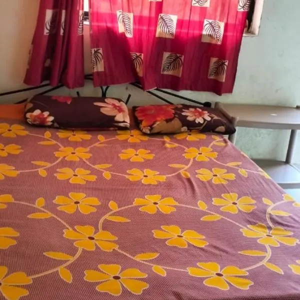 Srinivas Agri Tourism, hotel di Harihareshwar