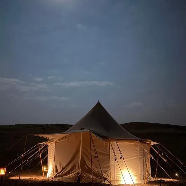 Desert waves camp, hotel in Bidiyah